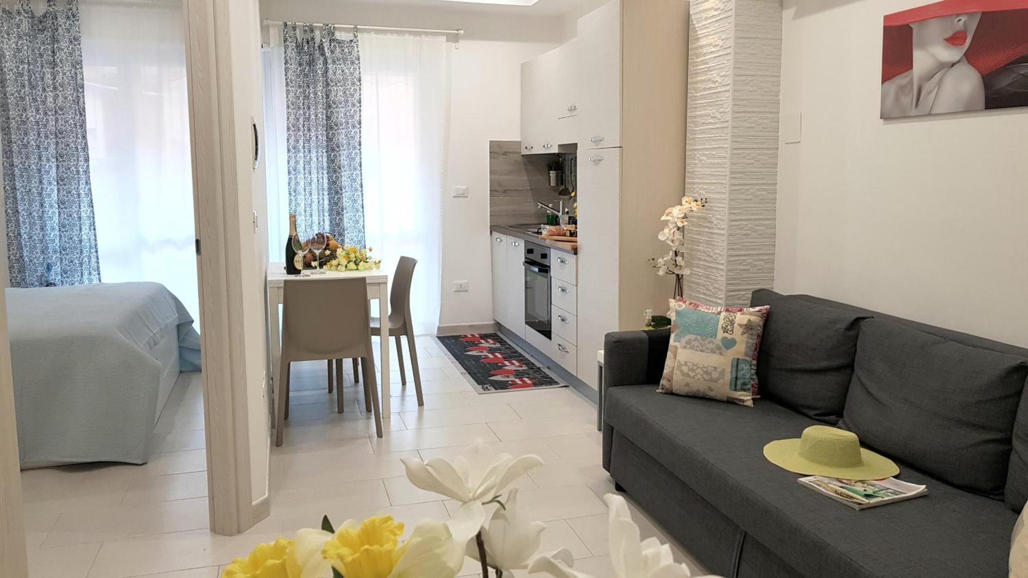Martin Holiday Apartments Джардини Наксос Екстериор снимка